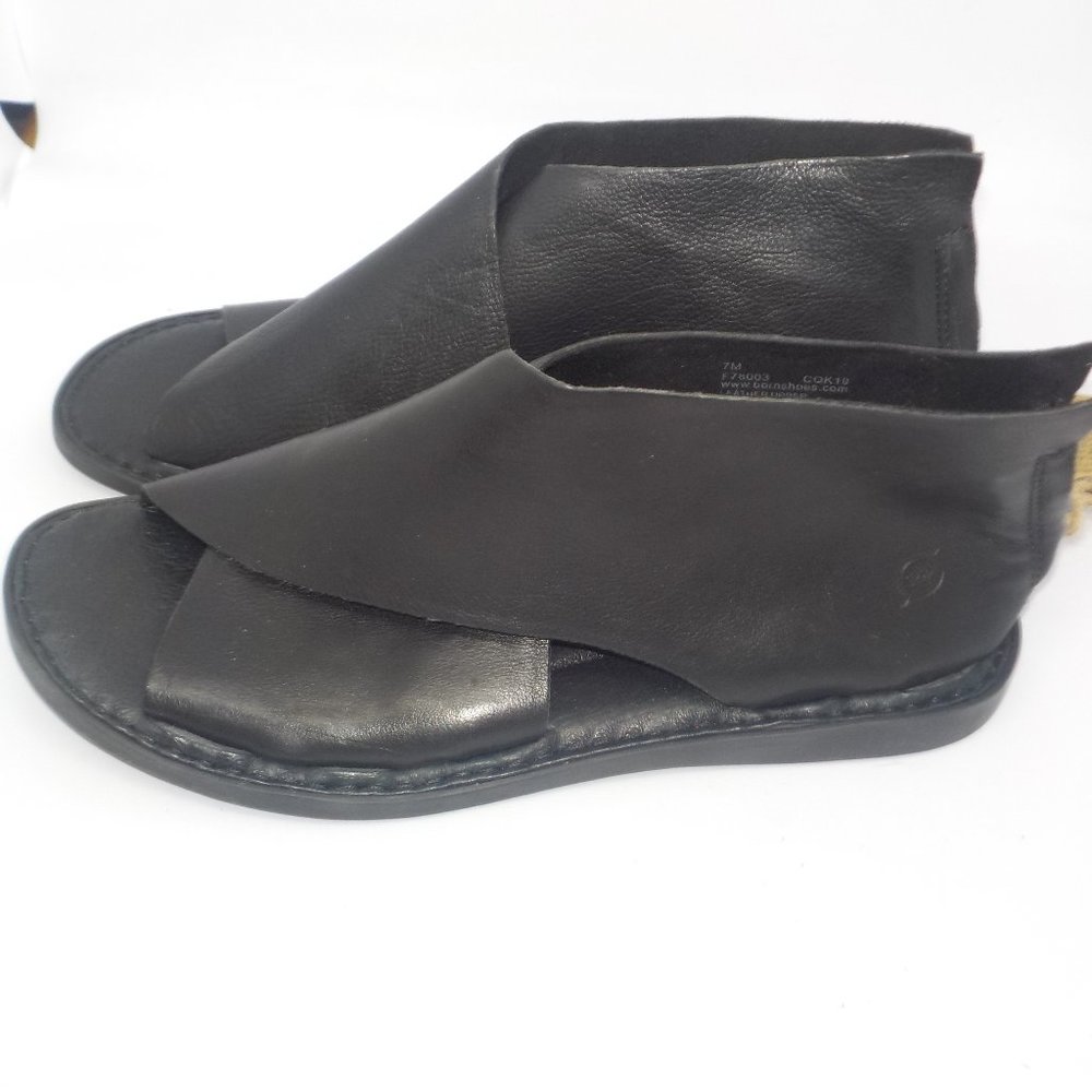 Born Iwa Leather Sandals in Black 7.5